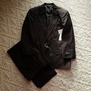 Black boys Sean Jean size 8 2-piece suit